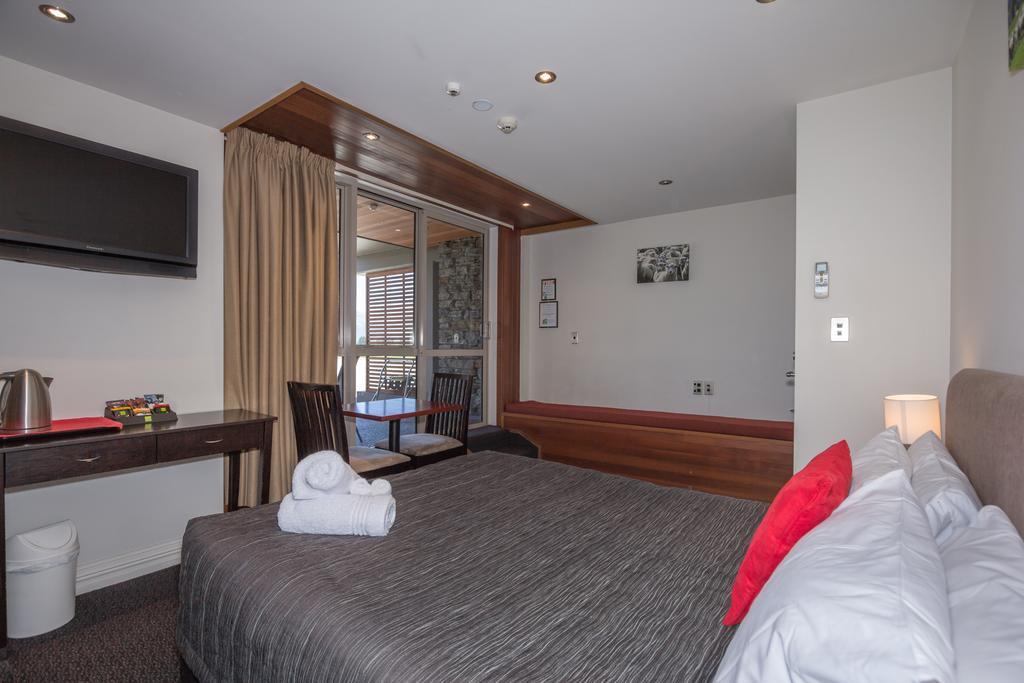 Autoline Motel Queenstown Room photo