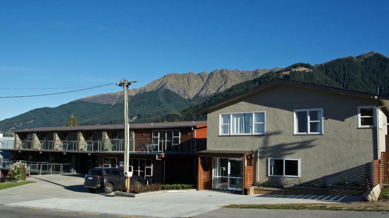 Autoline Motel Queenstown Exterior photo
