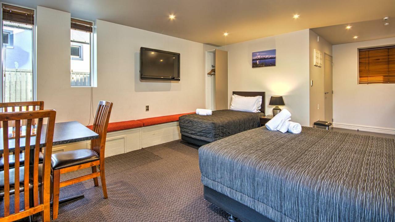 Autoline Motel Queenstown Exterior photo
