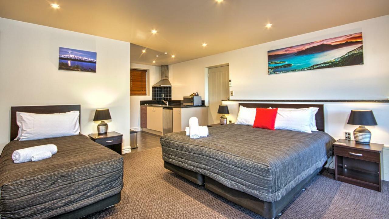Autoline Motel Queenstown Exterior photo