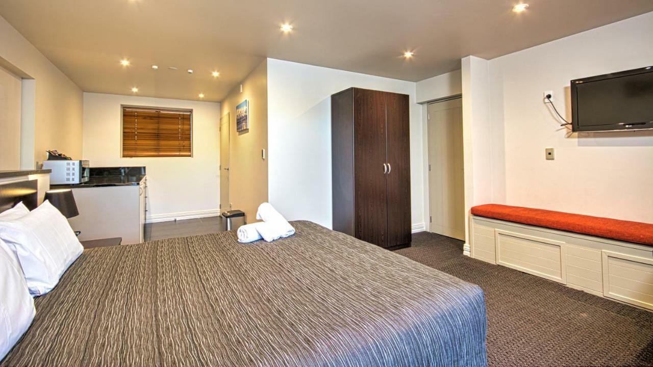 Autoline Motel Queenstown Exterior photo